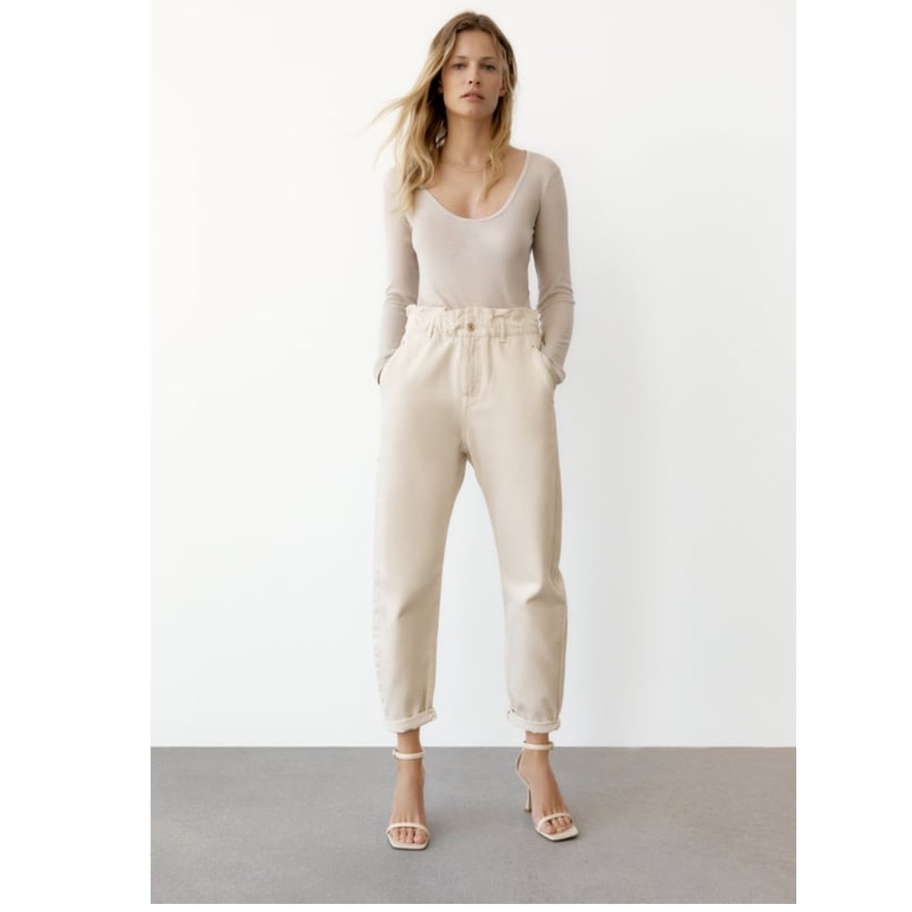 Zara BAGGY PAPERBAG JEANS